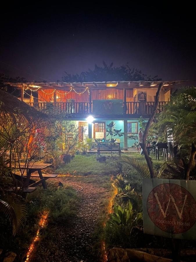 Woodstock Hostel Sámara 외부 사진