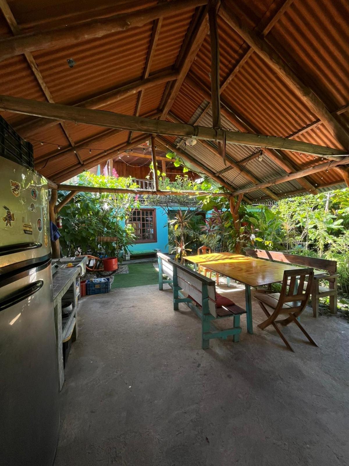 Woodstock Hostel Sámara 외부 사진