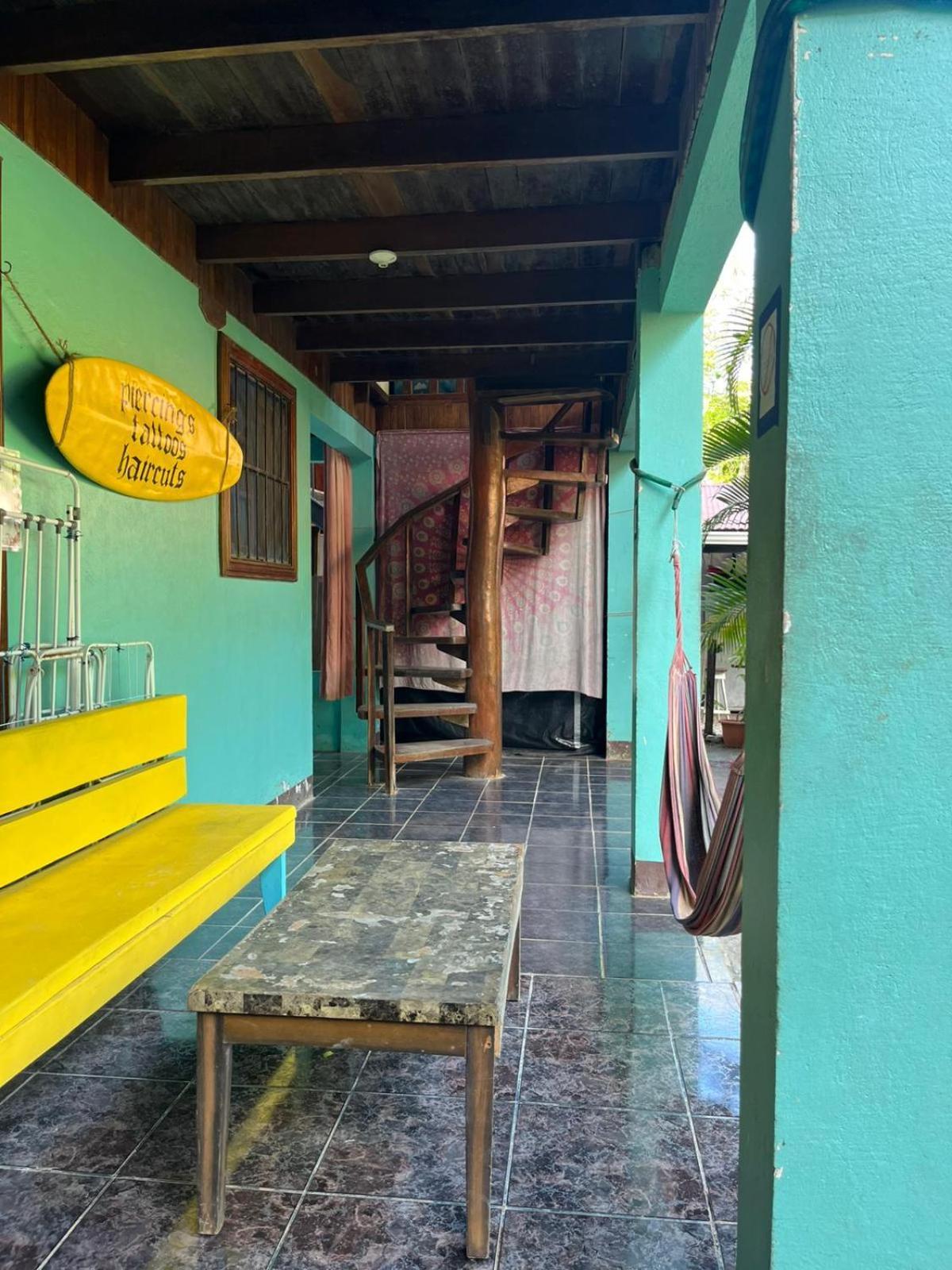Woodstock Hostel Sámara 외부 사진
