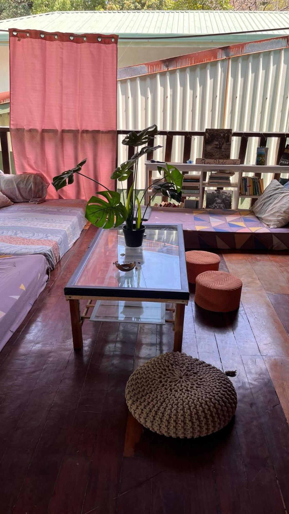 Woodstock Hostel Sámara 외부 사진