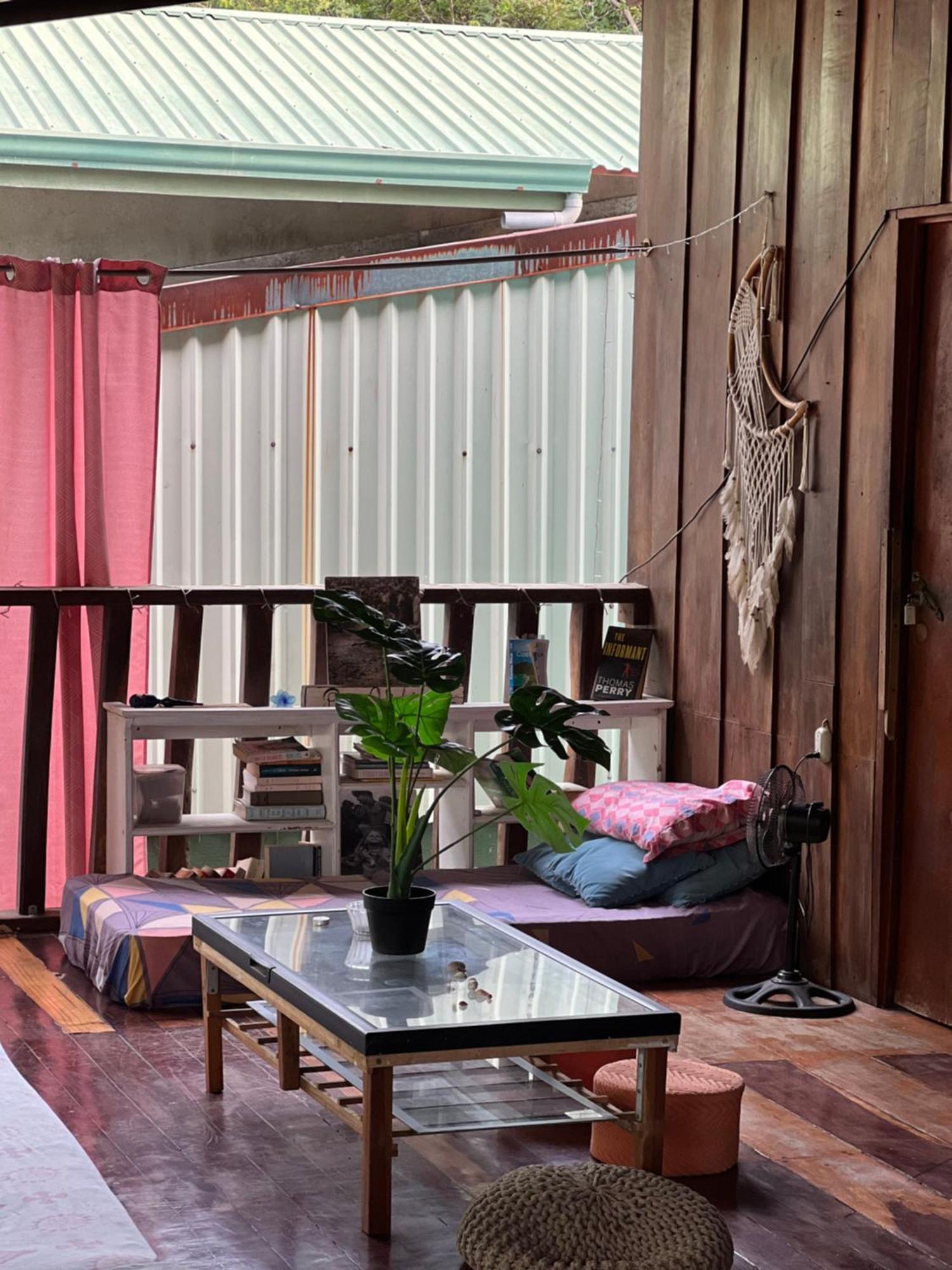 Woodstock Hostel Sámara 외부 사진